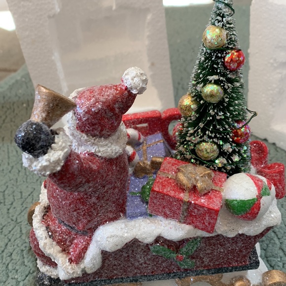 Santa with sleigh - Picture 6 of 7